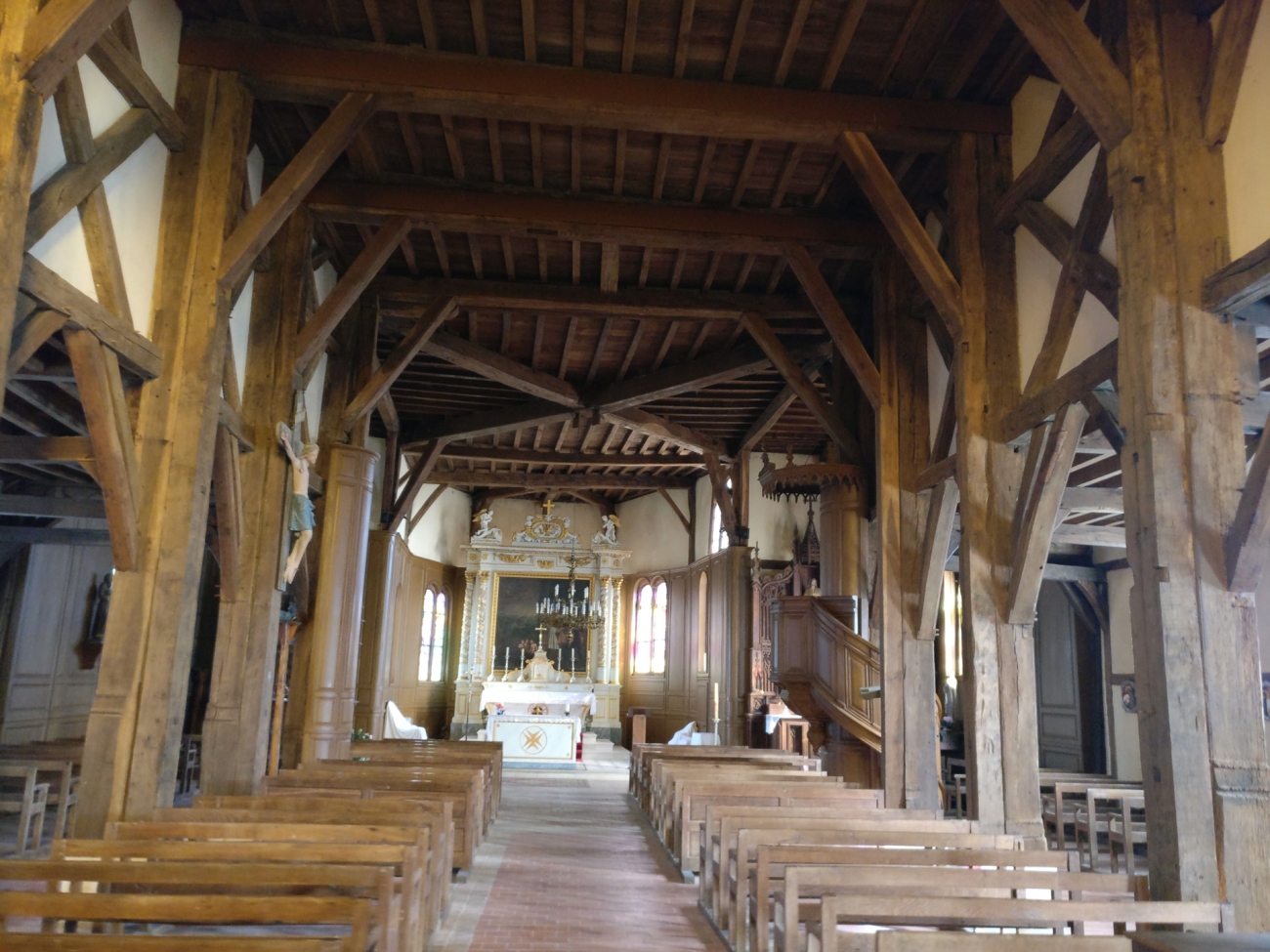 Réalisation bois : POTEAU POUTRE église lac du der